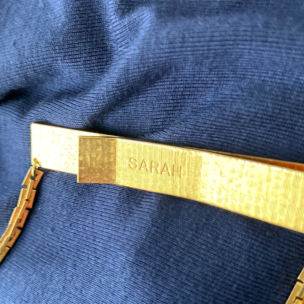 Golden tone Tie Clip with Chain - Picture 2 of 4